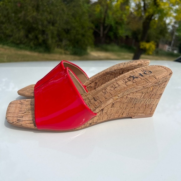 QIY Shoes - Glossy Red Patent Cork Wedge Slide - Women